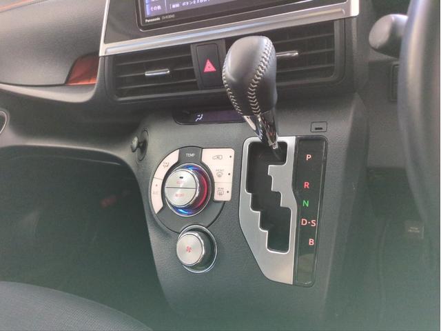 シエンタ Ｇ　両側電動スライド　衝突軽減装置　社外ナビ　車線逸脱警報　バックカメラ　７人乗り　３列シート　ドラレコ　ＥＴＣ　ＣＤ・ＤＶＤ再生　フルセグＴＶ　アイドリングストップ（32枚目）