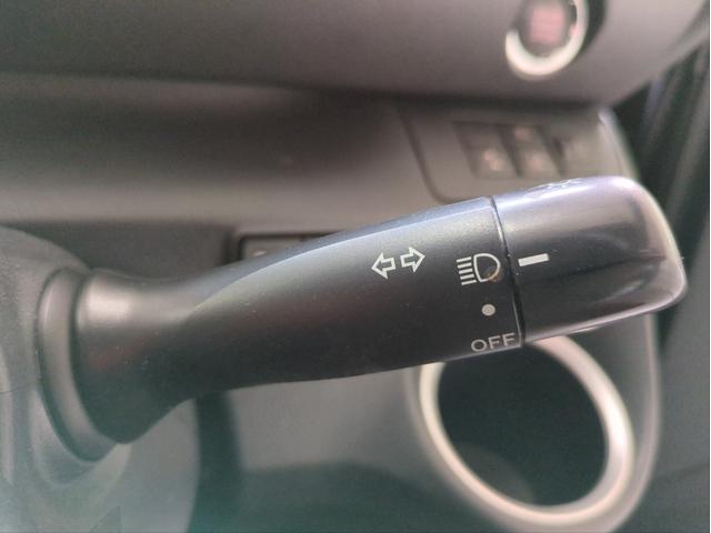 シエンタ Ｇ　両側電動スライド　衝突軽減装置　社外ナビ　車線逸脱警報　バックカメラ　７人乗り　３列シート　ドラレコ　ＥＴＣ　ＣＤ・ＤＶＤ再生　フルセグＴＶ　アイドリングストップ（34枚目）