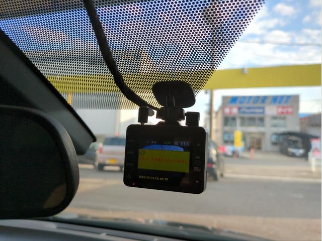 シエンタ Ｇ　両側電動スライド　衝突軽減装置　社外ナビ　車線逸脱警報　バックカメラ　７人乗り　３列シート　ドラレコ　ＥＴＣ　ＣＤ・ＤＶＤ再生　フルセグＴＶ　アイドリングストップ（36枚目）