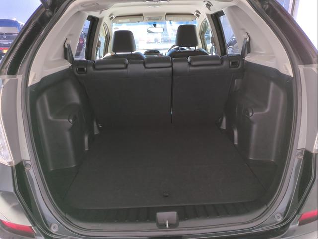 フィットシャトルハイブリッド ハイブリッド・スマートセレクション 純正ナビ オートクルコン ハーフレザーシート ワンオーナー車 スマートキー USB接続 CD・DVD再生 社外アルミ アイドリングストップ HIDライト オートライト 横滑り防止装置(11枚目)