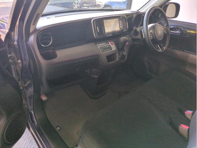 Ｎ－ＯＮＥ プレミアム　ツアラー・Ｌパッケージ　バックカメラ　ＳＤナビ　オートクルコン　ＨＩＤライト　オートライト　ＥＴＣ　純正アルミ　ＢＴ接続　ＣＤ／ＤＶＤ再生　Ａストップ　Ｐスタート　ステアリモコン　パドルシフト　スマートキー　フロアマット（8枚目）