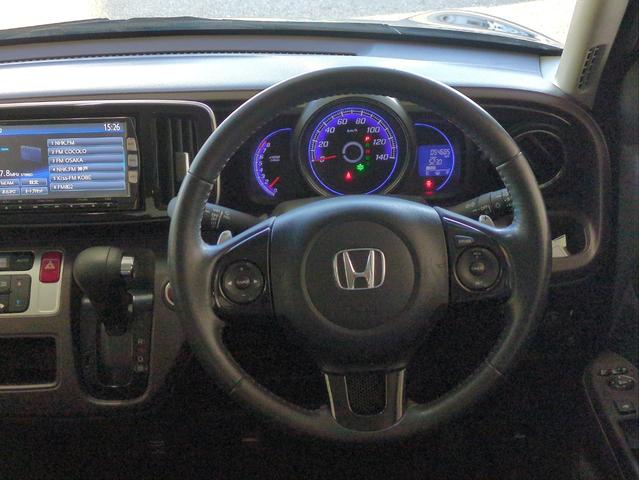 Ｎ－ＯＮＥ プレミアム　ツアラー・Ｌパッケージ　バックカメラ　ＳＤナビ　オートクルコン　ＨＩＤライト　オートライト　ＥＴＣ　純正アルミ　ＢＴ接続　ＣＤ／ＤＶＤ再生　Ａストップ　Ｐスタート　ステアリモコン　パドルシフト　スマートキー　フロアマット（13枚目）