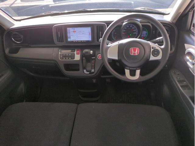 Ｎ－ＯＮＥ ツアラー・Ｌパッケージ　社外ナビ　ターボ　パドルシフト　オートクルコン　ＵＳＢ接続　ＣＤ・ＤＶＤ再生　社外アルミ　プッシュスタート　スマートキー　オートライト　ＨＩＤライト　アイドリングストップ　ベンチシート（12枚目）