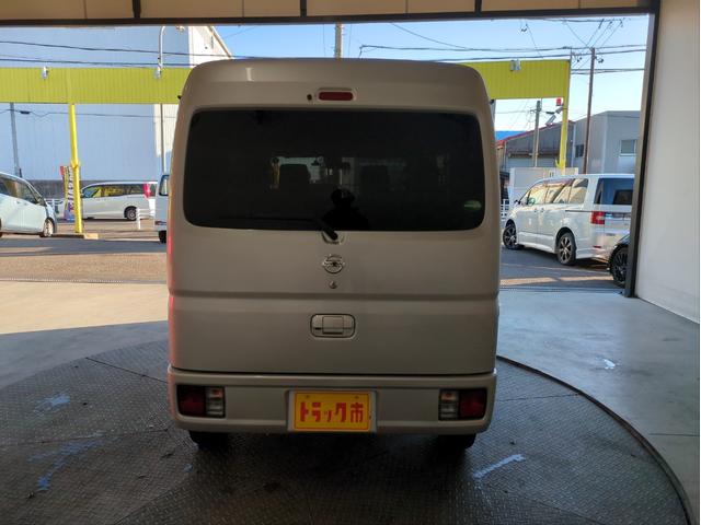 【車輌状態をわかりやすく！】入庫した車は整備士、営業スタッフにより入念にチェックしております。チェックした内容や搭載装備等は全車『車輌状態シート』を掲示してどなたでもご覧頂けるようにしております。