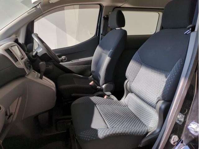 ＮＶ２００バネットワゴン １６Ｘ－２Ｒ　両側スライドドア　メモリーナビ　キーレスキー　ＥＴＣ　ドラレコ　ＢＴ接続　Ｆフォグランプ　ＣＤ再生　フロアマット　盗難防止装置（9枚目）