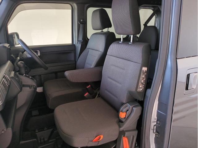 Ｎ－ＶＡＮ＋スタイル ファン・ホンダセンシング　衝突軽減装置　追従クルコン　両側スライド　レーンアシスト　アクセル踏み間違い防止装置　フルフラットシート　ＬＥＤライト　オートライト　ＵＳＢ接続　ＡＵＶ接続　Ｐスタート　ステアリングリモコン（9枚目）