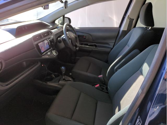 アクア Sスタイルブラック 社外ナビ 衝突軽減装置 車線逸脱警報 バックカメラ ドラレコ ETC BTオーディオ CD・DVD再生 社外アルミ アイドリングストップ オートライト プッシュスタート(9枚目)