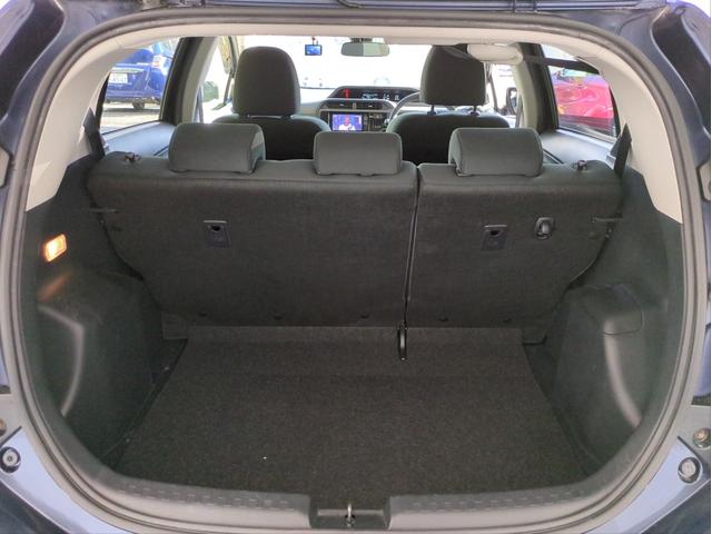 アクア Sスタイルブラック 社外ナビ 衝突軽減装置 車線逸脱警報 バックカメラ ドラレコ ETC BTオーディオ CD・DVD再生 社外アルミ アイドリングストップ オートライト プッシュスタート(11枚目)