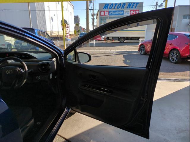 アクア Sスタイルブラック 社外ナビ 衝突軽減装置 車線逸脱警報 バックカメラ ドラレコ ETC BTオーディオ CD・DVD再生 社外アルミ アイドリングストップ オートライト プッシュスタート(36枚目)