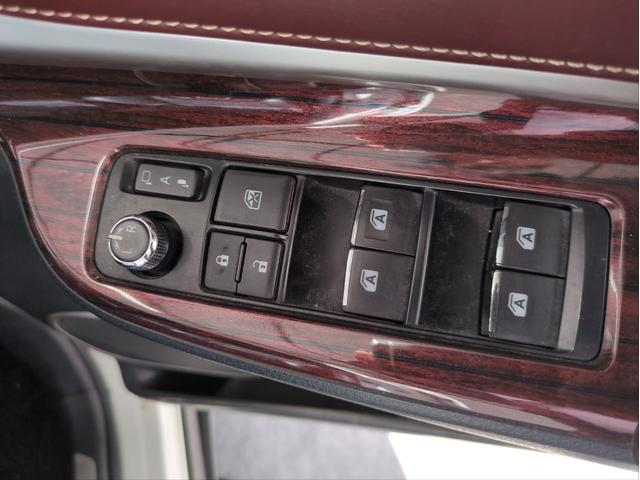 ハリアー プレミアム　アドバンスドパッケージ　衝突軽減Ｂ　全周囲カメラ　レーンキープ　クリアランスソナー　ＳＤナビ　追従クルコン　電動リアゲート　電動シート　ＬＥＤライト　オ－トライト　ドラレコ　ＥＴＣ　純正アルミ　ＢＴ接続　ステアリモコン（42枚目）