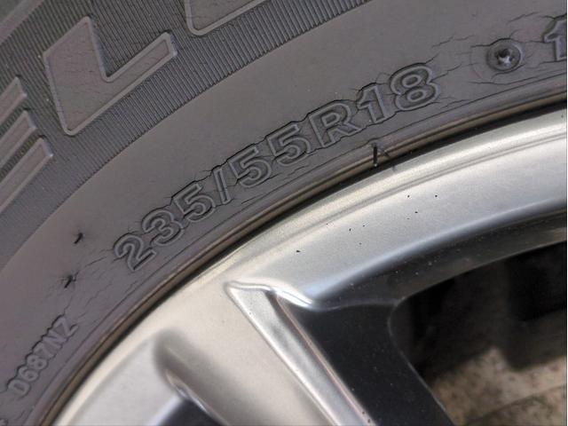 ハリアー プレミアム　アドバンスドパッケージ　衝突軽減Ｂ　全周囲カメラ　レーンキープ　クリアランスソナー　ＳＤナビ　追従クルコン　電動リアゲート　電動シート　ＬＥＤライト　オ－トライト　ドラレコ　ＥＴＣ　純正アルミ　ＢＴ接続　ステアリモコン（56枚目）