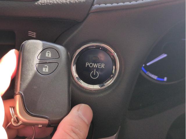 ＣＴ ＣＴ２００ｈ　Ｆスポーツ　バックカメラ　障害物センサー　ＨＤＤナビ　サンルーフ　　オートクルコン　ＬＥＤライト　オートライト　ＥＴＣ　ドラレコ　シートヒーター　純正アルミ　ＢＴ接続　パドルシフト　フルセグＴＶ　ステアリモコン（19枚目）