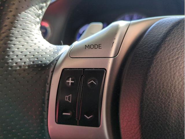 ＣＴ ＣＴ２００ｈ　Ｆスポーツ　バックカメラ　障害物センサー　ＨＤＤナビ　サンルーフ　　オートクルコン　ＬＥＤライト　オートライト　ＥＴＣ　ドラレコ　シートヒーター　純正アルミ　ＢＴ接続　パドルシフト　フルセグＴＶ　ステアリモコン（30枚目）