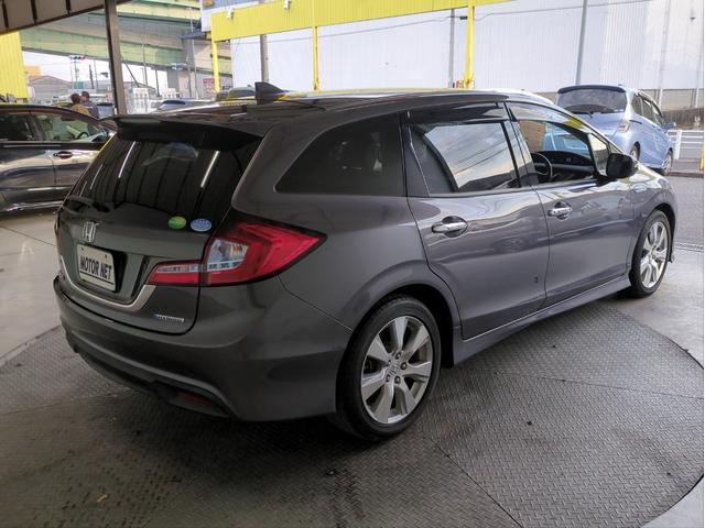 ジェイド ハイブリッドＸ　衝突軽減装置　追従クルコン　ＤＩＳＰオーディオ　レーンアシスト　車線逸脱警報　ハーフレザーシート　ＢＴオーディオ　ＵＳＢ接続　ドラレコ　ＬＥＤライト　オートライト　純正アルミ　３列シート　６人乗り（20枚目）