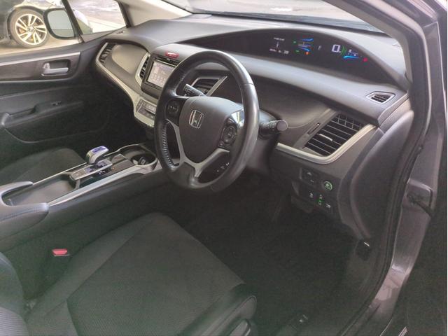 ジェイド ハイブリッドＸ　衝突軽減装置　追従クルコン　ＤＩＳＰオーディオ　レーンアシスト　車線逸脱警報　ハーフレザーシート　ＢＴオーディオ　ＵＳＢ接続　ドラレコ　ＬＥＤライト　オートライト　純正アルミ　３列シート　６人乗り（23枚目）