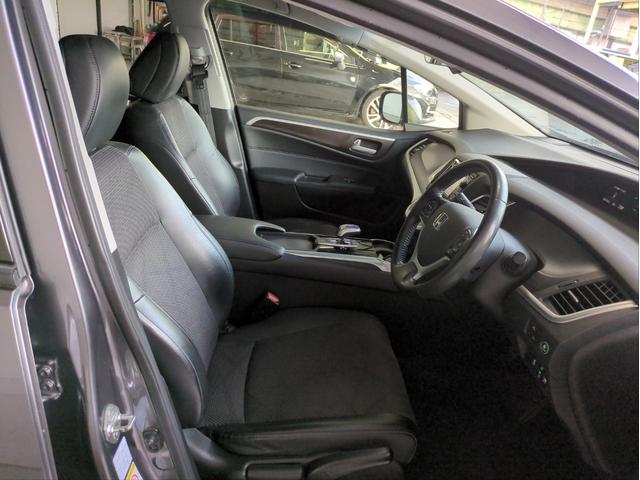 ジェイド ハイブリッドＸ　衝突軽減装置　追従クルコン　ＤＩＳＰオーディオ　レーンアシスト　車線逸脱警報　ハーフレザーシート　ＢＴオーディオ　ＵＳＢ接続　ドラレコ　ＬＥＤライト　オートライト　純正アルミ　３列シート　６人乗り（24枚目）