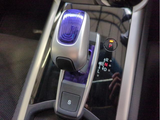 ジェイド ハイブリッドＸ　衝突軽減装置　追従クルコン　ＤＩＳＰオーディオ　レーンアシスト　車線逸脱警報　ハーフレザーシート　ＢＴオーディオ　ＵＳＢ接続　ドラレコ　ＬＥＤライト　オートライト　純正アルミ　３列シート　６人乗り（31枚目）