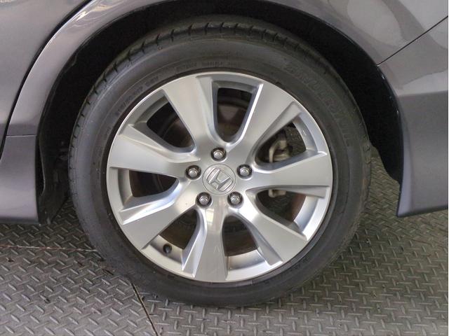 ジェイド ハイブリッドＸ　衝突軽減装置　追従クルコン　ＤＩＳＰオーディオ　レーンアシスト　車線逸脱警報　ハーフレザーシート　ＢＴオーディオ　ＵＳＢ接続　ドラレコ　ＬＥＤライト　オートライト　純正アルミ　３列シート　６人乗り（43枚目）