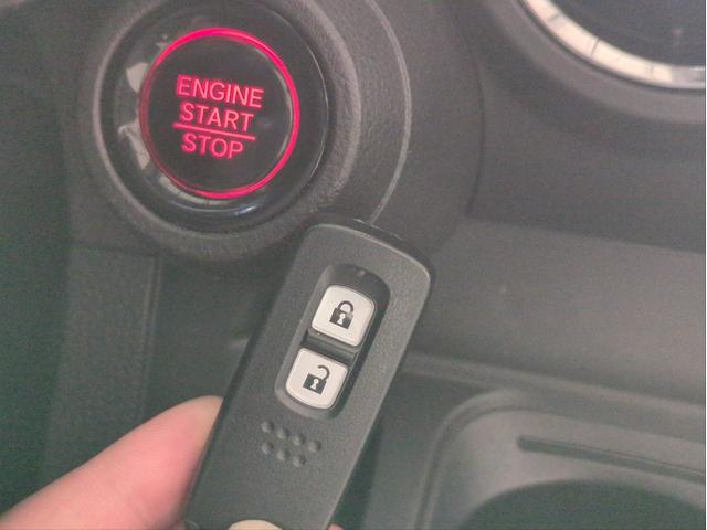 Ｎ－ＯＮＥ プレミアム　ツアラー　衝突軽減装置　追従クルコン　純正ナビ　バックカメラ　レーンアシスト　障害物センサー　ハーフレザーシート　シートヒーター　パドルシフト　ターボ　ＢＴオーディオ　ＵＳＢ接続　ドラレコ　ＥＴＣ　ＬＥＤライト（19枚目）