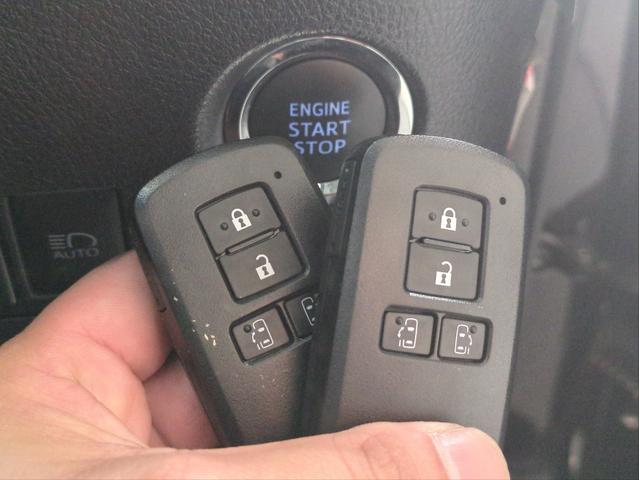 アルファード ２．５Ｓ　Ａパッケージ　サンルーフ　後席モニター　衝突軽減装置　両側電動スライド　追従クルコン　障害物センサー　ＢＳＭ　レーンアシスト　バックカメラ　ＢＴオーディオ　ＵＳＢ接続　ＥＴＣ２．０　純正ナビ　オットマン　７人乗り（18枚目）