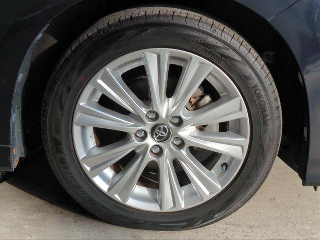 アルファード ２．５Ｓ　Ａパッケージ　サンルーフ　後席モニター　衝突軽減装置　両側電動スライド　追従クルコン　障害物センサー　ＢＳＭ　レーンアシスト　バックカメラ　ＢＴオーディオ　ＵＳＢ接続　ＥＴＣ２．０　純正ナビ　オットマン　７人乗り（23枚目）