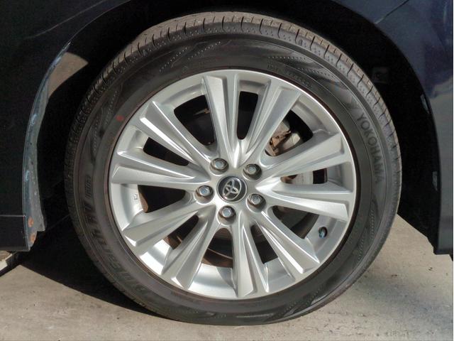 アルファード ２．５Ｓ　Ａパッケージ　サンルーフ　後席モニター　衝突軽減装置　両側電動スライド　追従クルコン　障害物センサー　ＢＳＭ　レーンアシスト　バックカメラ　ＢＴオーディオ　ＵＳＢ接続　ＥＴＣ２．０　純正ナビ　オットマン　７人乗り（56枚目）