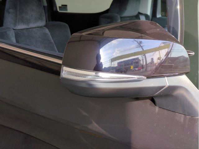 アルファード ２．５Ｓ　Ａパッケージ　サンルーフ　後席モニター　衝突軽減装置　両側電動スライド　追従クルコン　障害物センサー　ＢＳＭ　レーンアシスト　バックカメラ　ＢＴオーディオ　ＵＳＢ接続　ＥＴＣ２．０　純正ナビ　オットマン　７人乗り（59枚目）