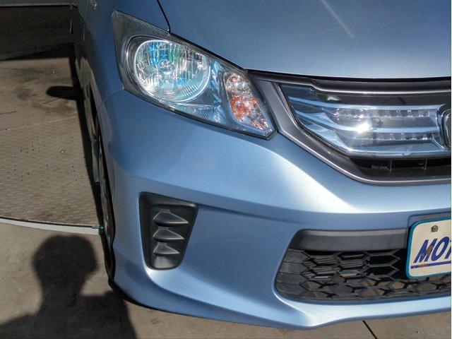 フリードハイブリッド ジャストセレクション　電動スライドドア　メモリーナビ　オ－トクルコン　ＨＩＤライト　オートライト　ドラレコ　ＥＴＣ　ＣＤ／ＤＶＤ再生　スマートキー　電動格納ミラー　ＵＳＢ接続　ウォークスルー（21枚目）