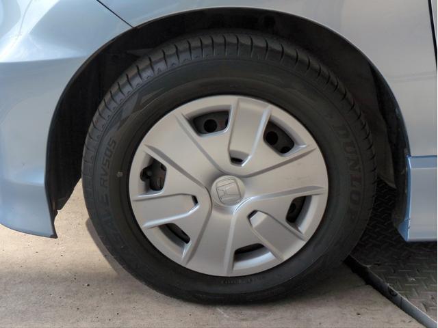 フリードハイブリッド ジャストセレクション　電動スライドドア　メモリーナビ　オ－トクルコン　ＨＩＤライト　オートライト　ドラレコ　ＥＴＣ　ＣＤ／ＤＶＤ再生　スマートキー　電動格納ミラー　ＵＳＢ接続　ウォークスルー（45枚目）