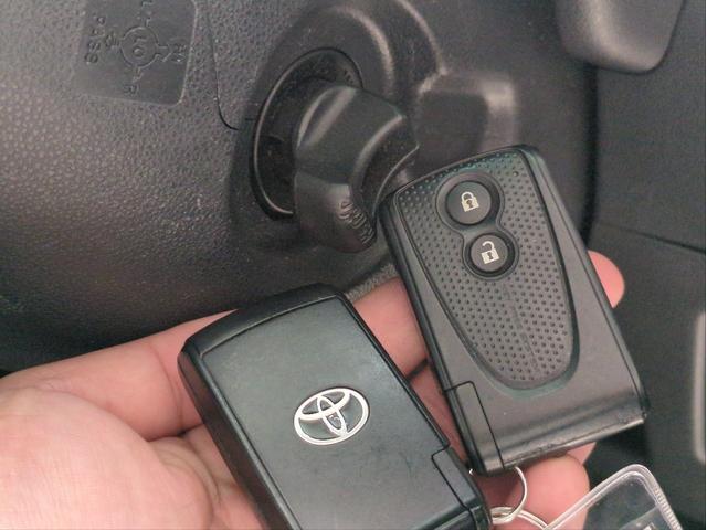 ピクシススペース カスタム　ＲＳ　純正ナビ　バックカメラ　ターボ　ＢＴオーディオ　ＵＳＢ接続　スマートキー　ドラレコ　ＥＴＣ　ＨＩＤライト　Ｆフォグランプ　純正アルミ　アイドリングストップ　ベンチシート（19枚目）