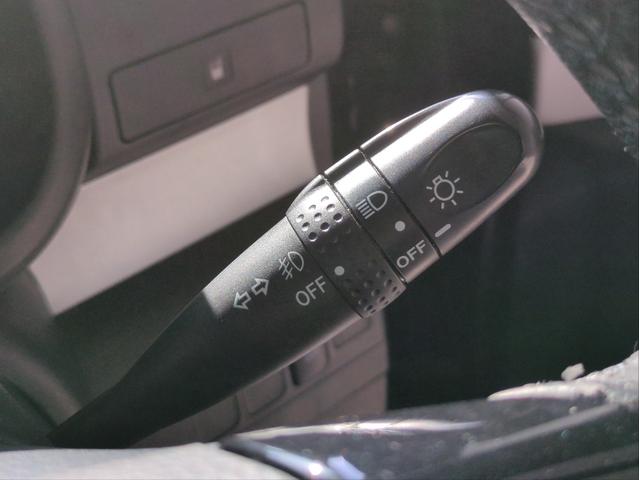 ピクシススペース カスタム　ＲＳ　純正ナビ　バックカメラ　ターボ　ＢＴオーディオ　ＵＳＢ接続　スマートキー　ドラレコ　ＥＴＣ　ＨＩＤライト　Ｆフォグランプ　純正アルミ　アイドリングストップ　ベンチシート（31枚目）