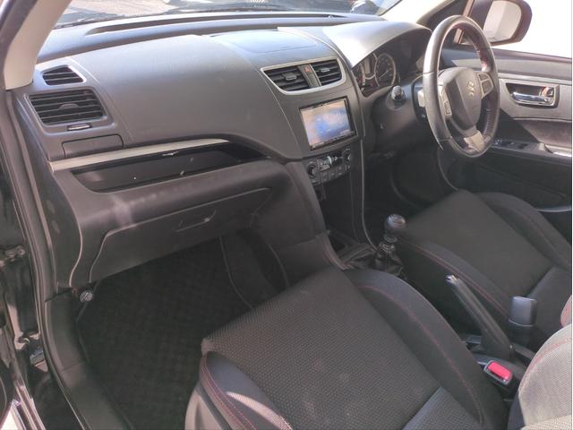 スイフトスポーツ ベースグレード バックカメラ SDナビ オートクルコン HIDライト オートライト Fフォグランプ フルセグTV CD再生 BT接続 純正アルミ ETC フロアマット Pスタート スマートキー(8枚目)