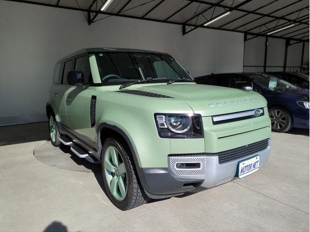 ディフェンダー 　１１０　７５ｔｈリミテッドＥＤ　サンルーフ　本革シート　衝突軽減Ｂ　追従クルコン　全周囲カメラ　ＢＳＭ　電動リアゲート　電動シート　シート・ハンドルヒーター　クーラーボックス　ワイヤレス充電（20枚目）