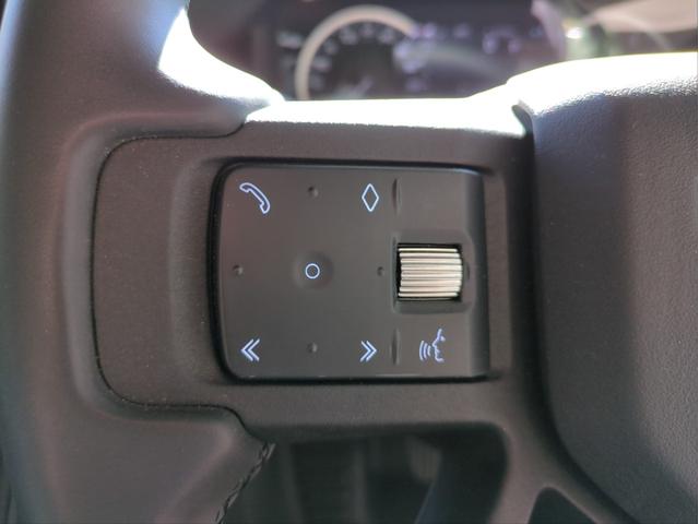 ディフェンダー 　１１０　７５ｔｈリミテッドＥＤ　サンルーフ　本革シート　衝突軽減Ｂ　追従クルコン　全周囲カメラ　ＢＳＭ　電動リアゲート　電動シート　シート・ハンドルヒーター　クーラーボックス　ワイヤレス充電（39枚目）