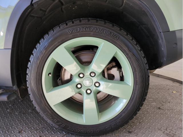 ディフェンダー 　１１０　７５ｔｈリミテッドＥＤ　サンルーフ　本革シート　衝突軽減Ｂ　追従クルコン　全周囲カメラ　ＢＳＭ　電動リアゲート　電動シート　シート・ハンドルヒーター　クーラーボックス　ワイヤレス充電（57枚目）