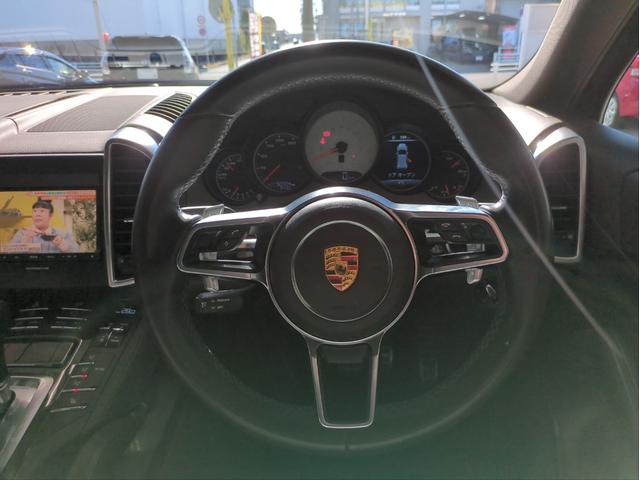 カイエン S バックカメラ 障害物センサー SDナビ オートクルコン HIDライト オートライト シートヒーター ETC ドラレコ 電動リアゲート 純正アルミ 本革シート BT接続 パドルシフト ターボ(13枚目)