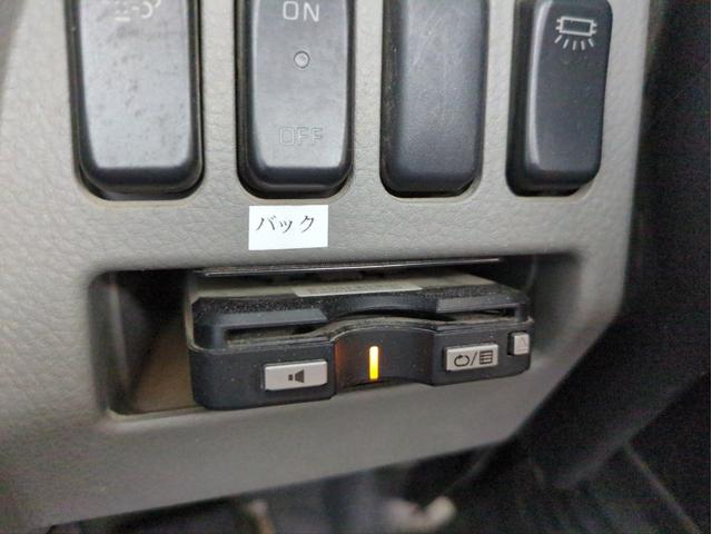 キャンター ロング全低床DX ドライブレコーダー ETC キーレス HID 電格ミラー バックカメラ 車線逸脱警報 木床 両3段工具棚 3方開 リアダブルタイヤ BTオーディオ ディーゼル車 AT 最積3000kg(16枚目)