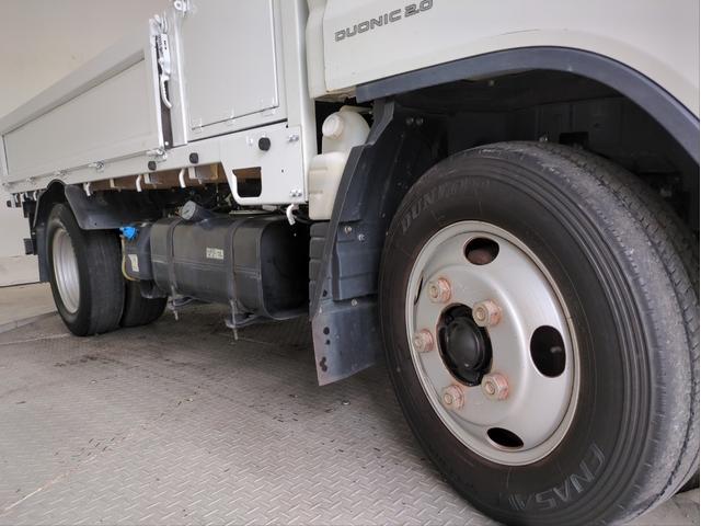 キャンター ロング全低床DX ドライブレコーダー ETC キーレス HID 電格ミラー バックカメラ 車線逸脱警報 木床 両3段工具棚 3方開 リアダブルタイヤ BTオーディオ ディーゼル車 AT 最積3000kg(22枚目)