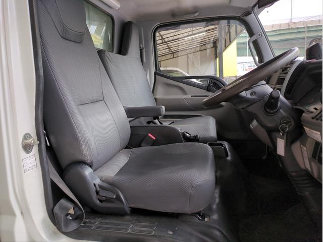 キャンター ロング全低床DX ドライブレコーダー ETC キーレス HID 電格ミラー バックカメラ 車線逸脱警報 木床 両3段工具棚 3方開 リアダブルタイヤ BTオーディオ ディーゼル車 AT 最積3000kg(24枚目)