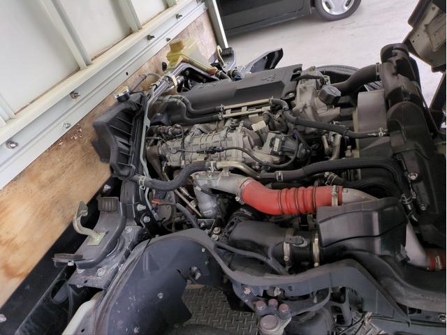 キャンター ロング全低床DX ドライブレコーダー ETC キーレス HID 電格ミラー バックカメラ 車線逸脱警報 木床 両3段工具棚 3方開 リアダブルタイヤ BTオーディオ ディーゼル車 AT 最積3000kg(43枚目)