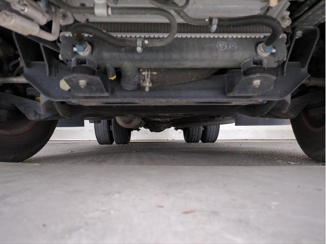 キャンター ロング全低床DX ドライブレコーダー ETC キーレス HID 電格ミラー バックカメラ 車線逸脱警報 木床 両3段工具棚 3方開 リアダブルタイヤ BTオーディオ ディーゼル車 AT 最積3000kg(47枚目)