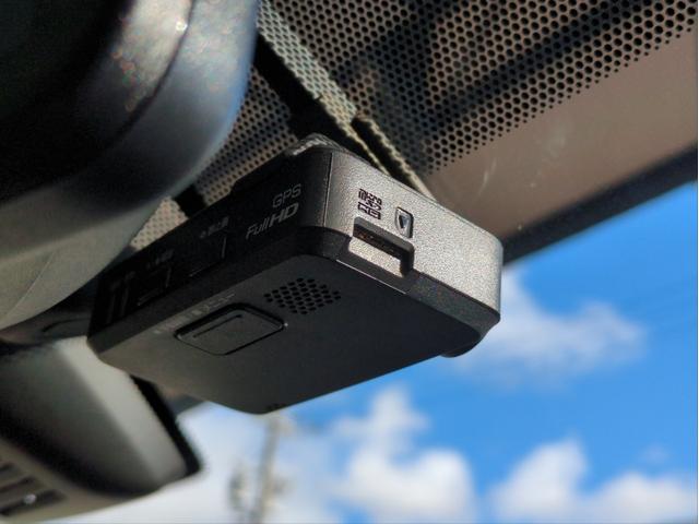 エクストレイル 20Xi 後席モニター 電動リアゲート 衝突軽減装置 追従クルコン レーンアシスト 障害物センサー BSM 全周囲カメラ ドラレコ ETC 純正ナビ BTオーディオ ブルーレイ再生 純正アルミ(39枚目)