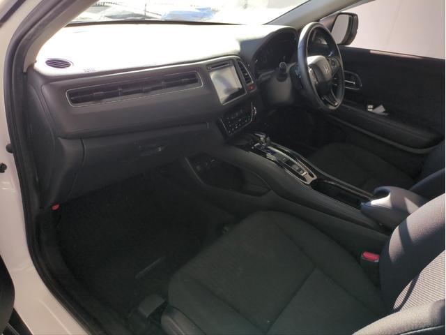 ヴェゼル ハイブリッドX 衝突軽減ブレーキ バックカメラ メモリーナビ オートクルコン LEDライト オートライト ETC 純正アルミ BTオ-ディオ フルセグTV CD/DVD再生 Aストップ Pスタート ステアリモコン(8枚目)