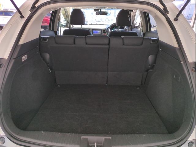 ヴェゼル ハイブリッドX 衝突軽減ブレーキ バックカメラ メモリーナビ オートクルコン LEDライト オートライト ETC 純正アルミ BTオ-ディオ フルセグTV CD/DVD再生 Aストップ Pスタート ステアリモコン(11枚目)