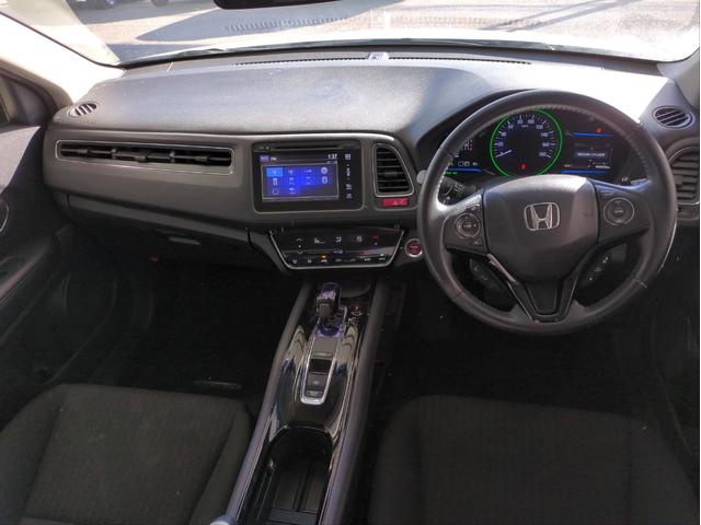 ヴェゼル ハイブリッドX 衝突軽減ブレーキ バックカメラ メモリーナビ オートクルコン LEDライト オートライト ETC 純正アルミ BTオ-ディオ フルセグTV CD/DVD再生 Aストップ Pスタート ステアリモコン(12枚目)