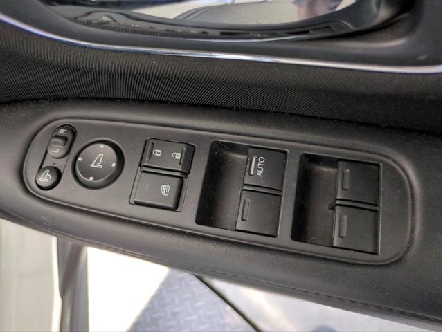 ヴェゼル ハイブリッドX 衝突軽減ブレーキ バックカメラ メモリーナビ オートクルコン LEDライト オートライト ETC 純正アルミ BTオ-ディオ フルセグTV CD/DVD再生 Aストップ Pスタート ステアリモコン(38枚目)