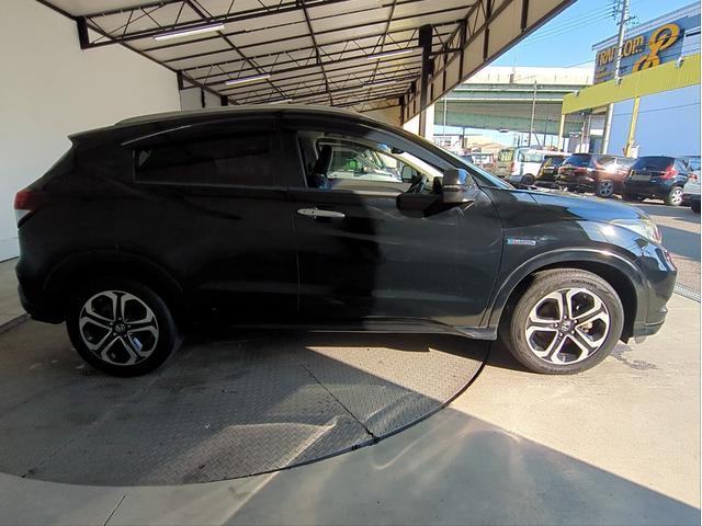 ヴェゼル ハイブリッドZ 衝突軽減ブレーキ バックカメラ メモリーナビ オートクルコン LEDライト オートライト シートヒーター ETC 純正アルミ BT接続 CD/DVD再生 Aストップ Pスタート ステアリモコン(42枚目)