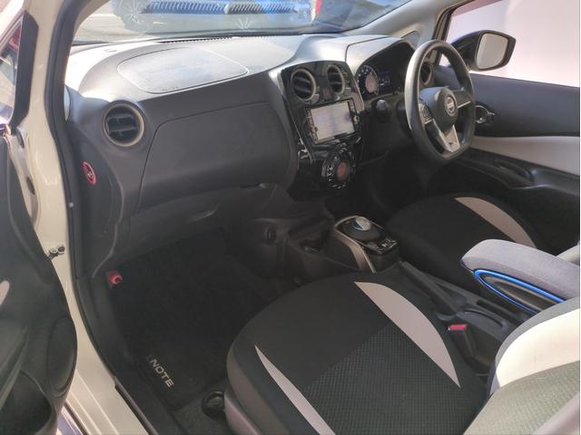 ノート e-パワー X シーギア 衝突軽減ブレーキ バックカメラ 全周囲カメラ SDナビ クリアランスソナー LEDライト オ-トライト ドラレコ ETC2.0 純正アルミ BT接続 CD/DVD再生 Aストップ Pスタート(8枚目)