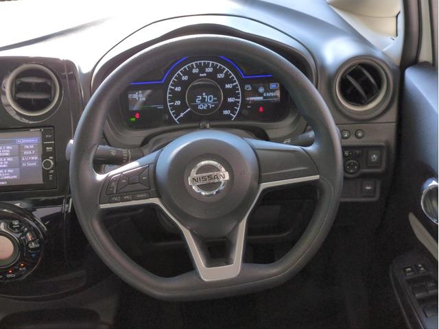 ノート e-パワー X シーギア 衝突軽減ブレーキ バックカメラ 全周囲カメラ SDナビ クリアランスソナー LEDライト オ-トライト ドラレコ ETC2.0 純正アルミ BT接続 CD/DVD再生 Aストップ Pスタート(13枚目)