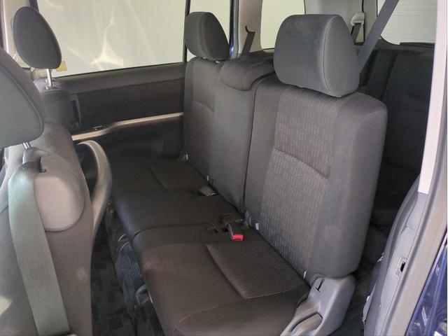 アイシス プラタナ 電動スライドドア SDナビ ドラレコ ETC 純正アルミ BTオーディオ フルセグTV CD/DVD再生 プッシュスタート Fフォグライト スマートキー 電動格納ミラー フロアマット(10枚目)